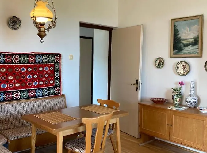 Apartmán Gyoengyvirag Szallas *