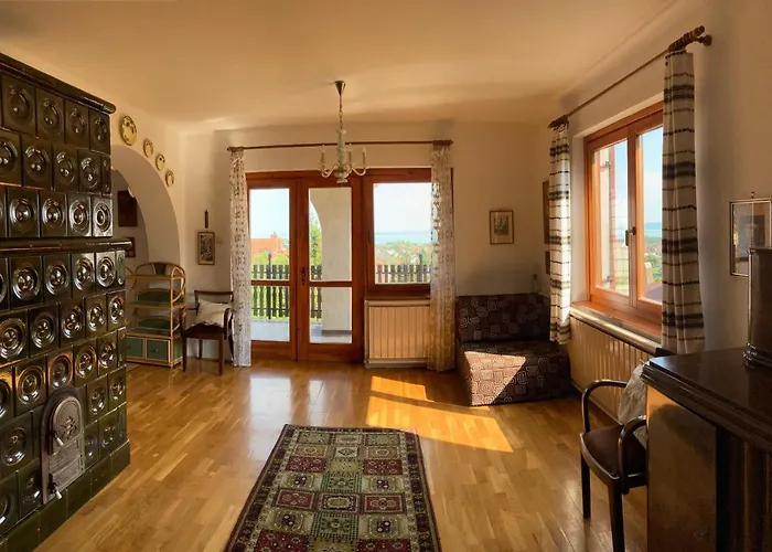 Gyoengyvirag Szallas Apartmán *